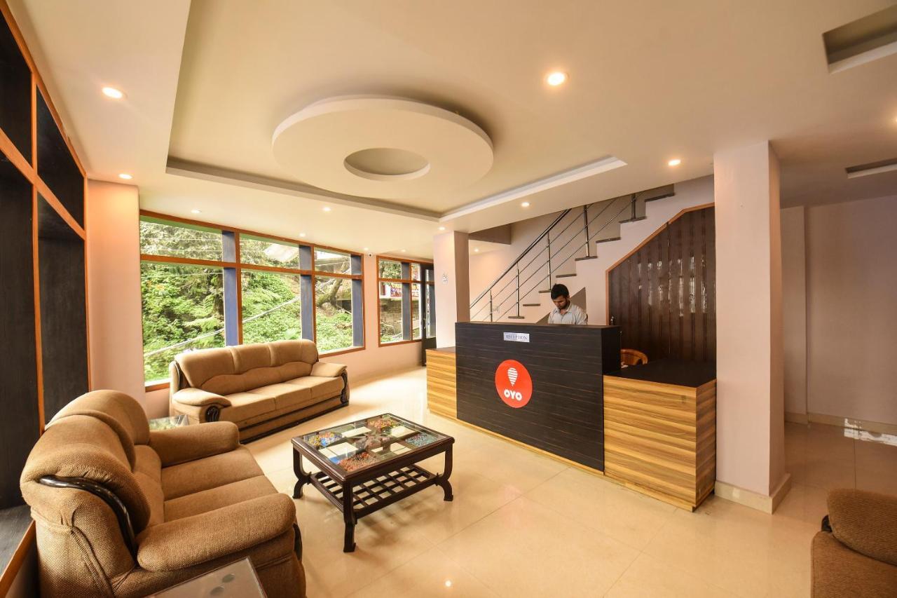 Hotel Capital O 16608 Raku's Place 3*