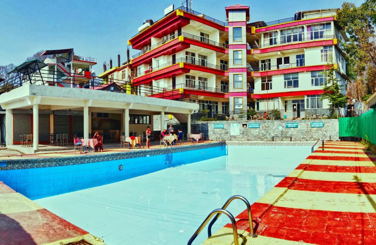 Hotel Highland Village