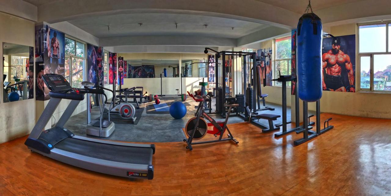 Highland Village Hotel 4*