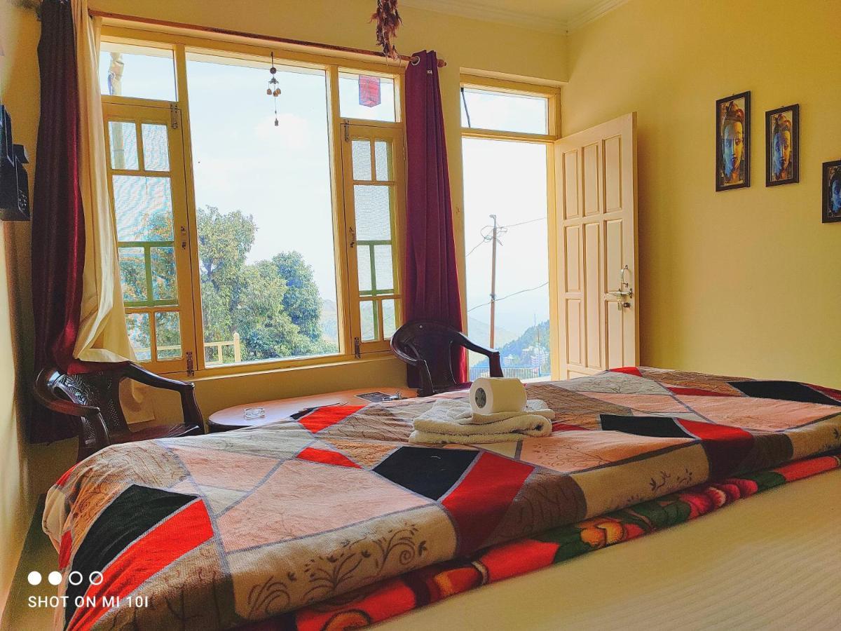 The Unmad, Dharamkot Guest house
