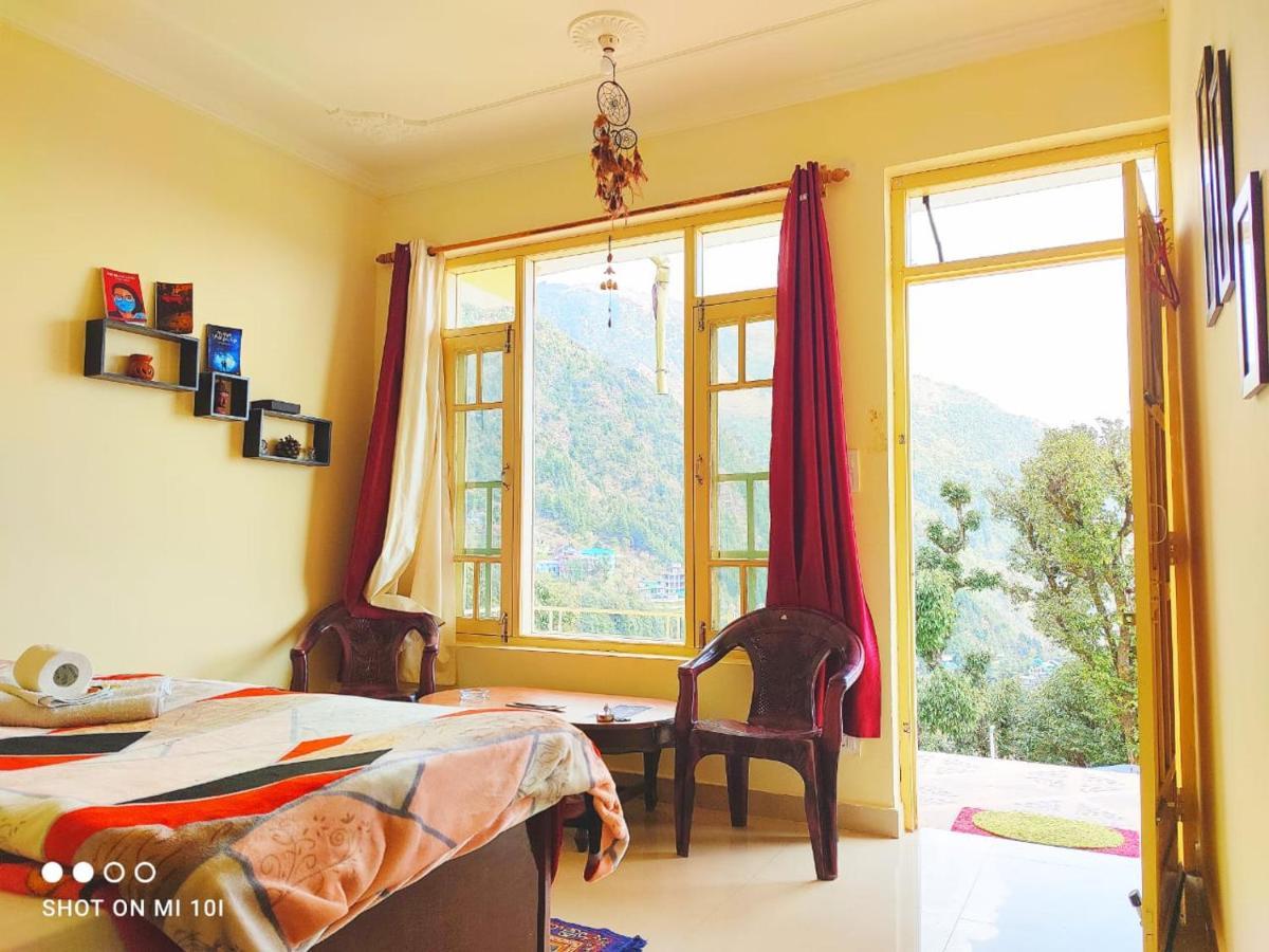 The Unmad, Dharamkot