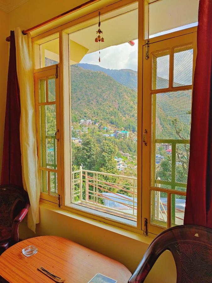 The Unmad, Dharamkot Guest house