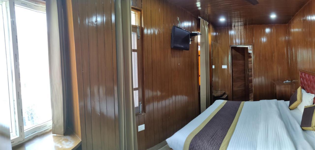 Hotel India House 4*