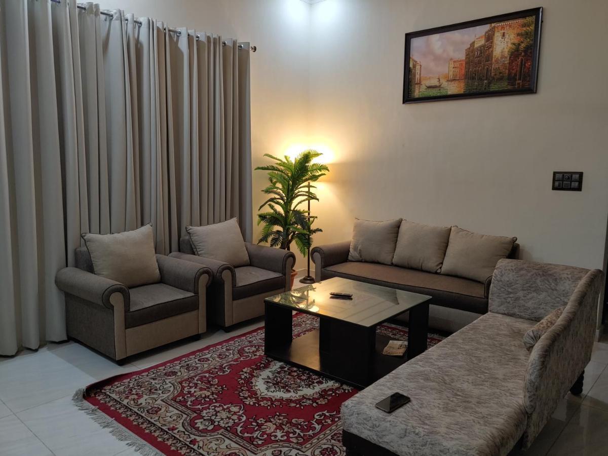 Homestay Touristen A Luxury *
