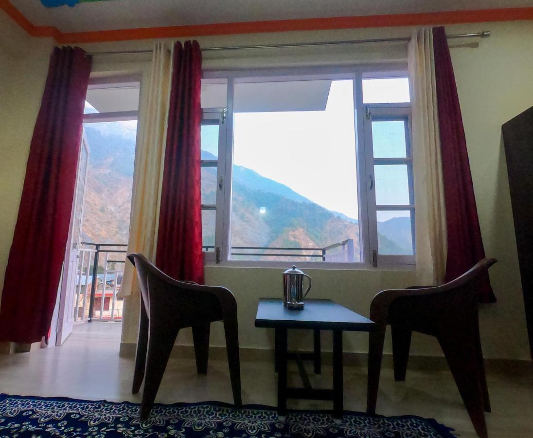 Yes Comfort Hotel 3*