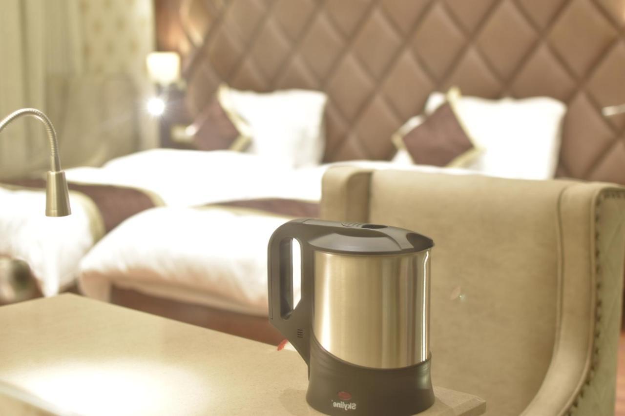 Hotel Grand Him Queen Hot And Cold