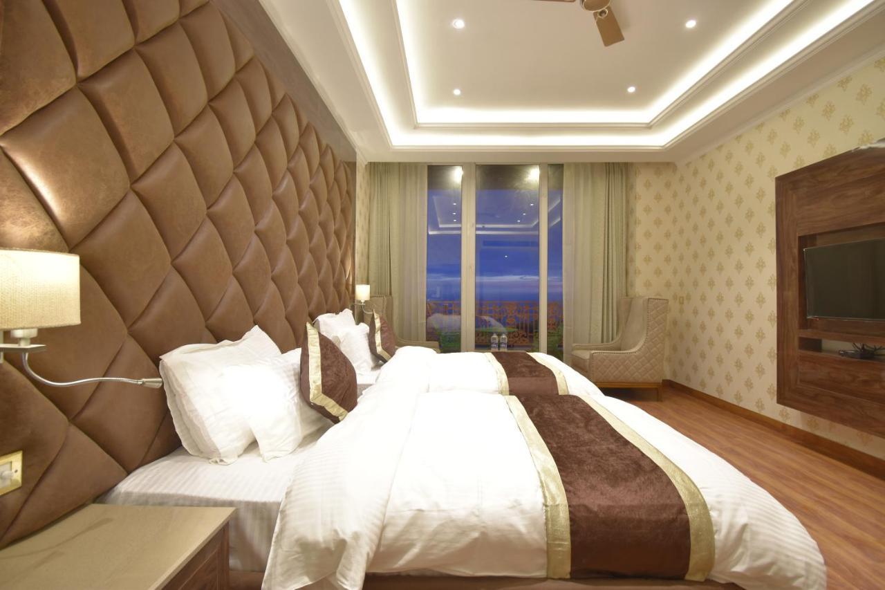 Grand Him Queen Hot And Cold Hotel