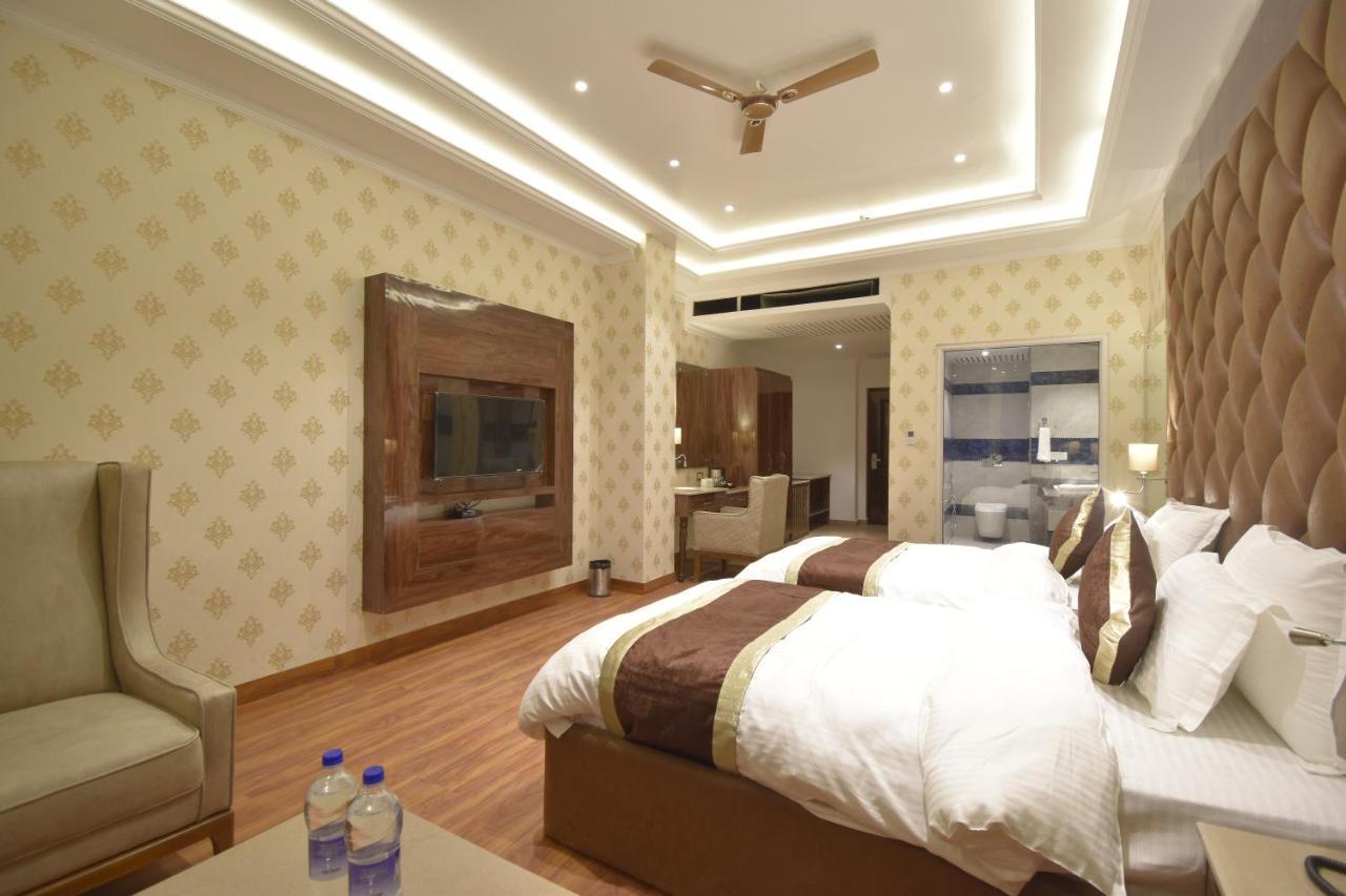 Grand Him Queen Hot And Cold 3* Dharamshala