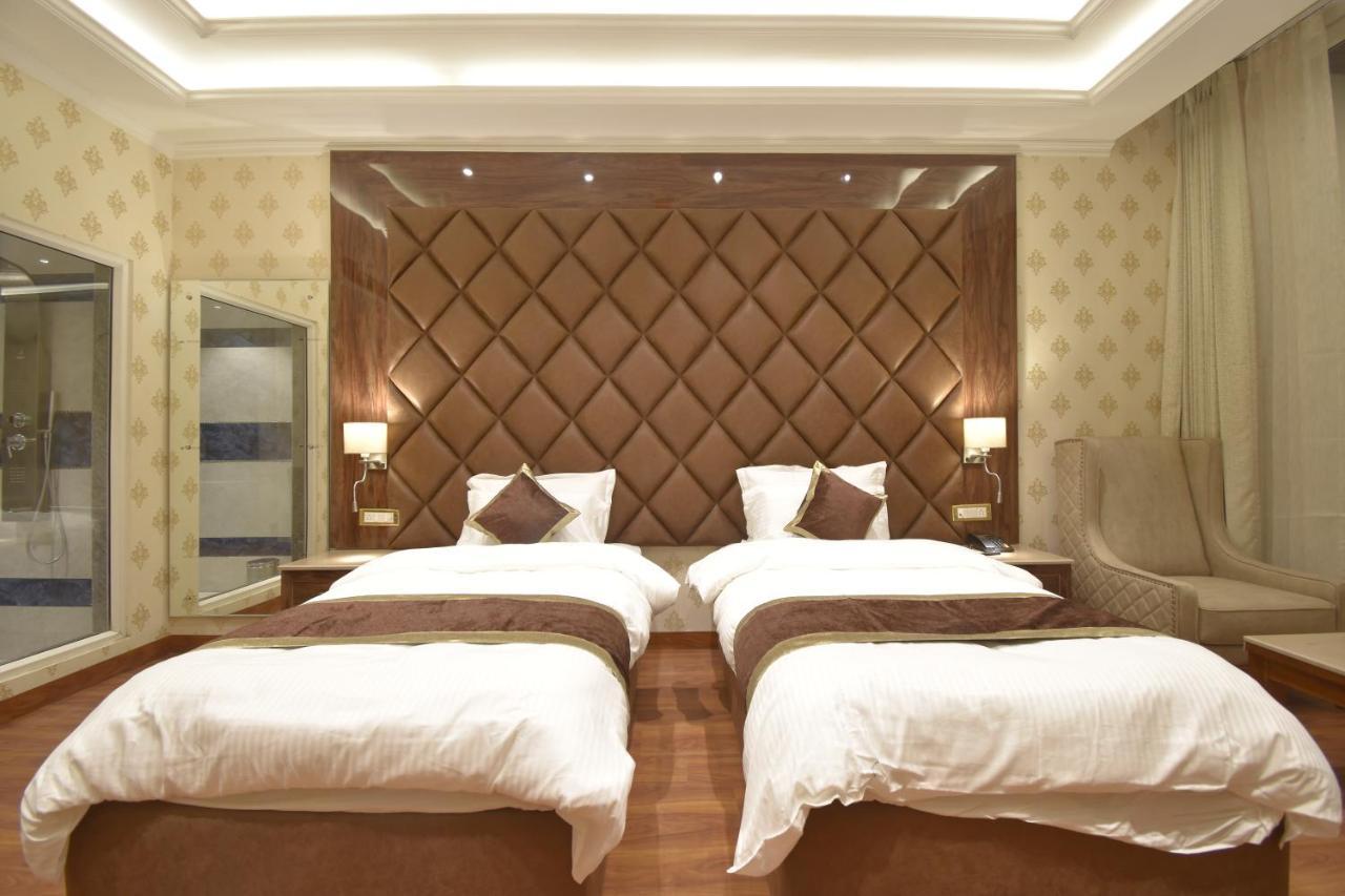 Hotel Grand Him Queen Hot And Cold