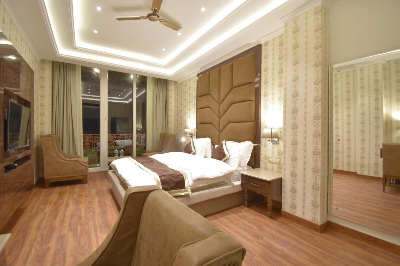 Grand Him Queen Hot And Cold Hotel Dharamshala