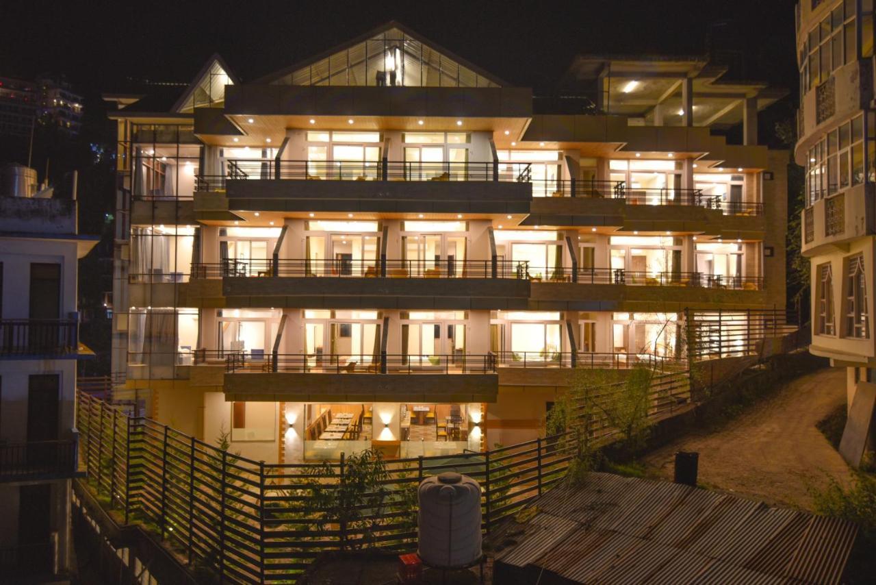 Asian International Hotel
