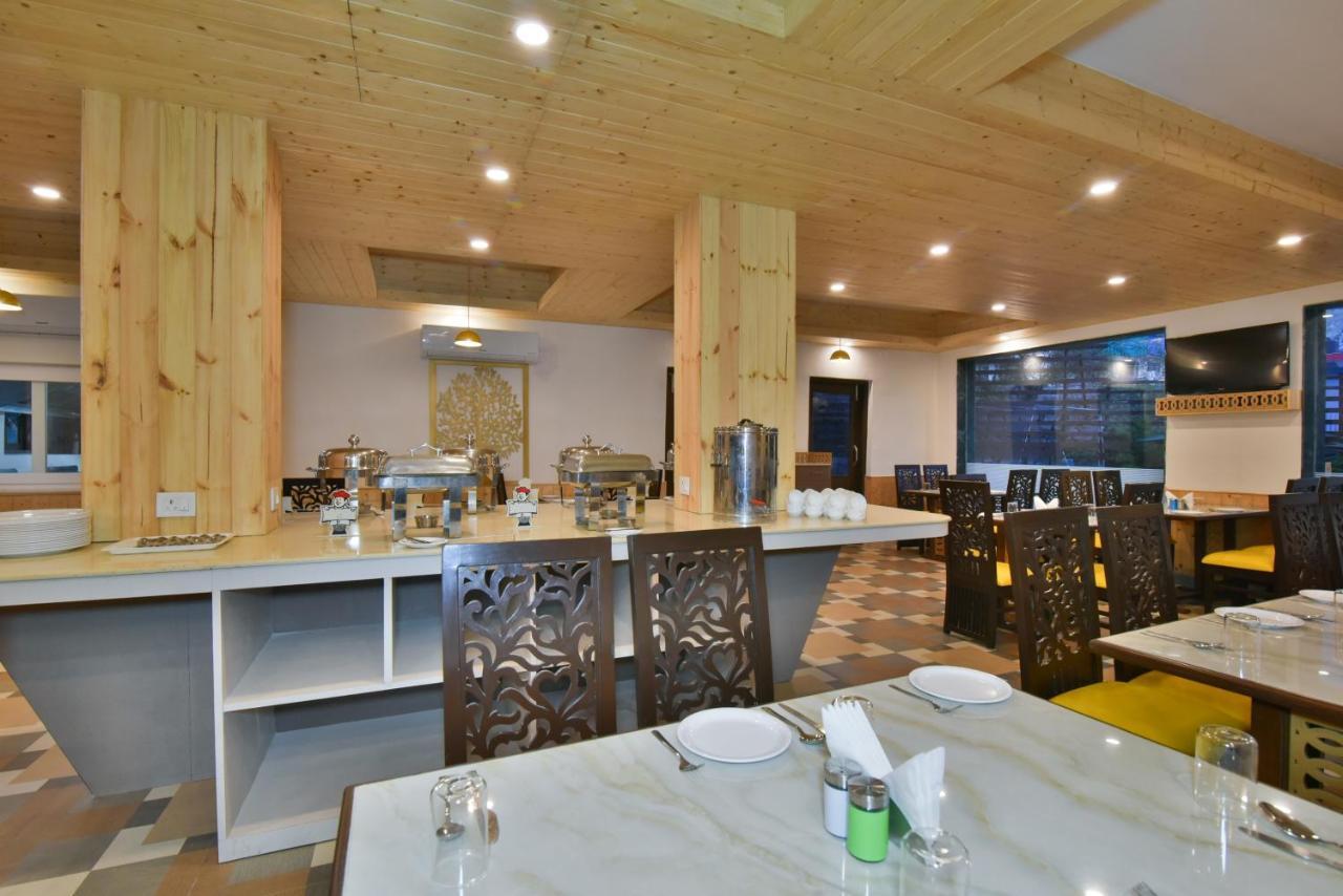 Asian International Hotel 3*
