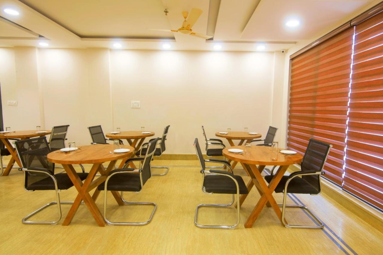 Shivaay Morex- A Vegetarian Hotel 4*