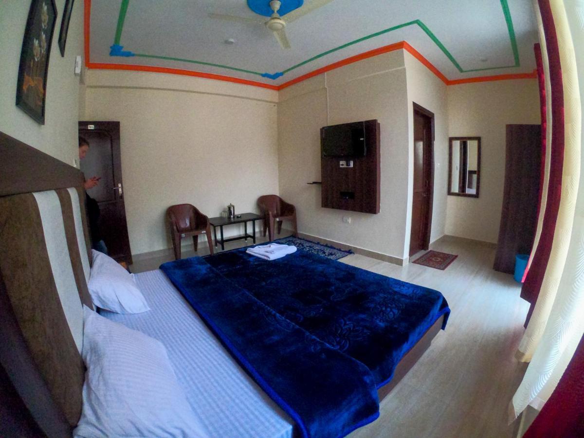 Hotel Yes Comfort 3*