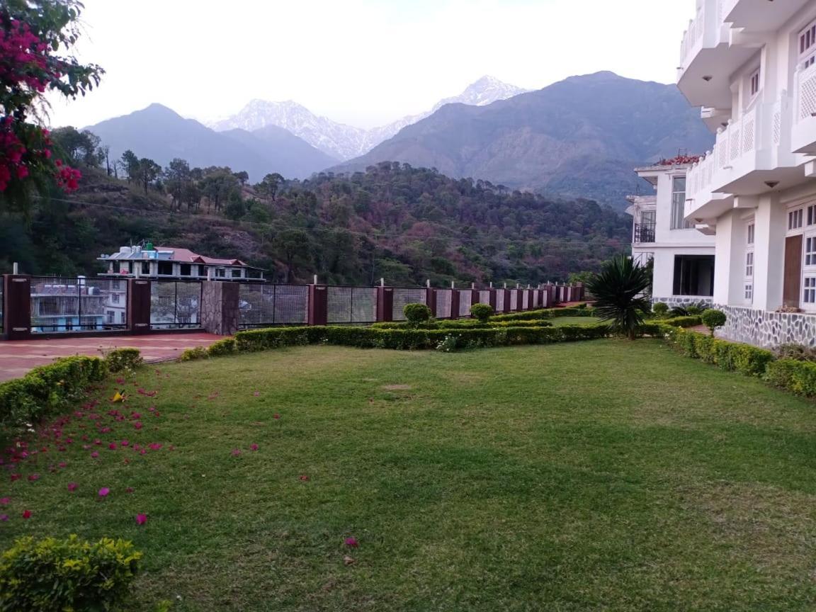 Vatika - The Riverside Dharamshala