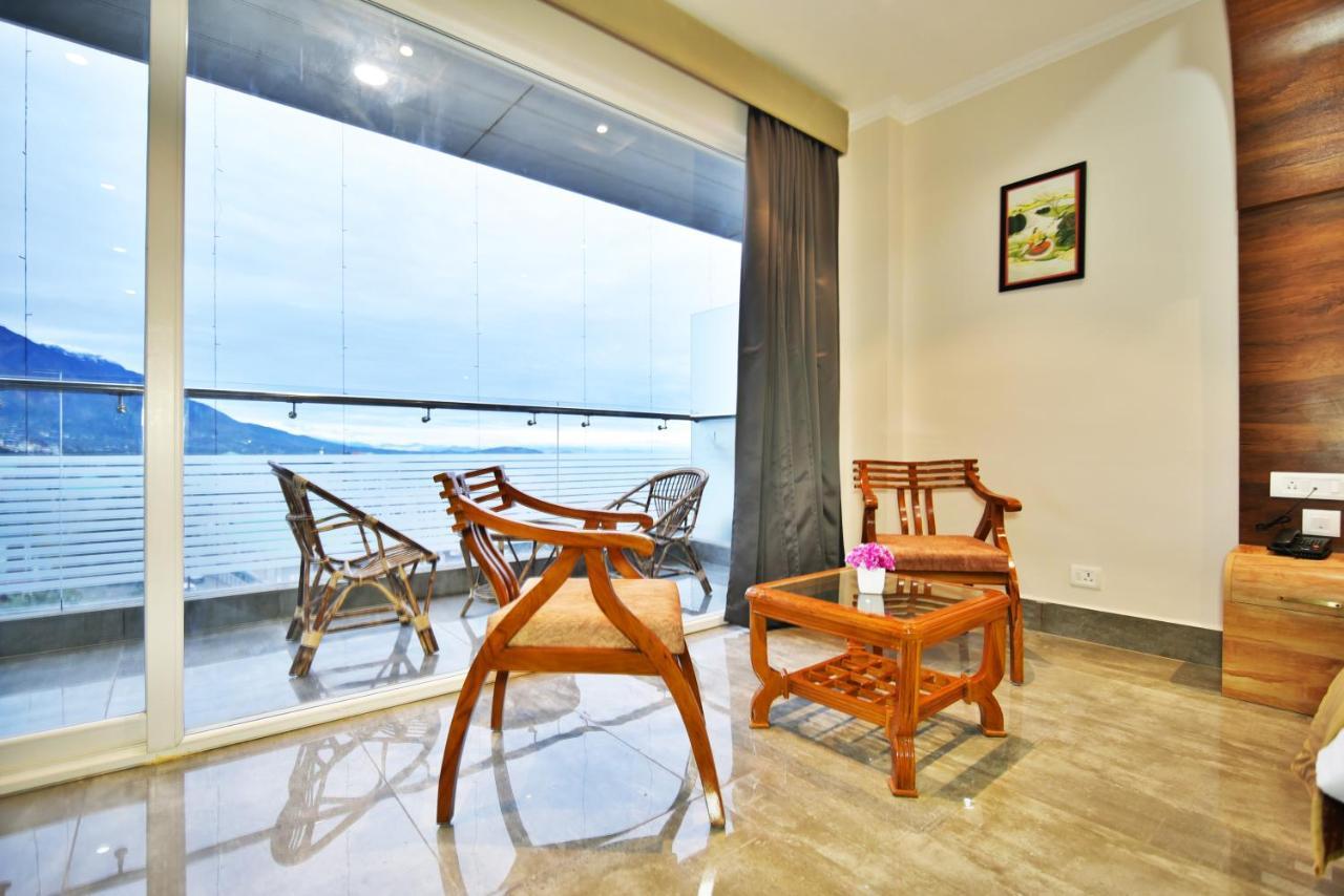 Dhauladhar Hills Resort