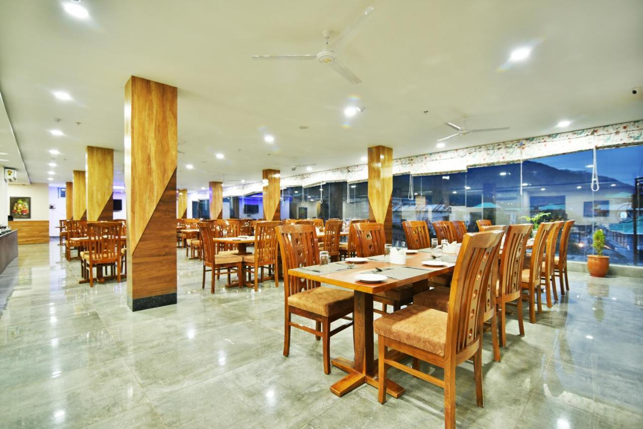 Dhauladhar Hills Resort Hotel 4*