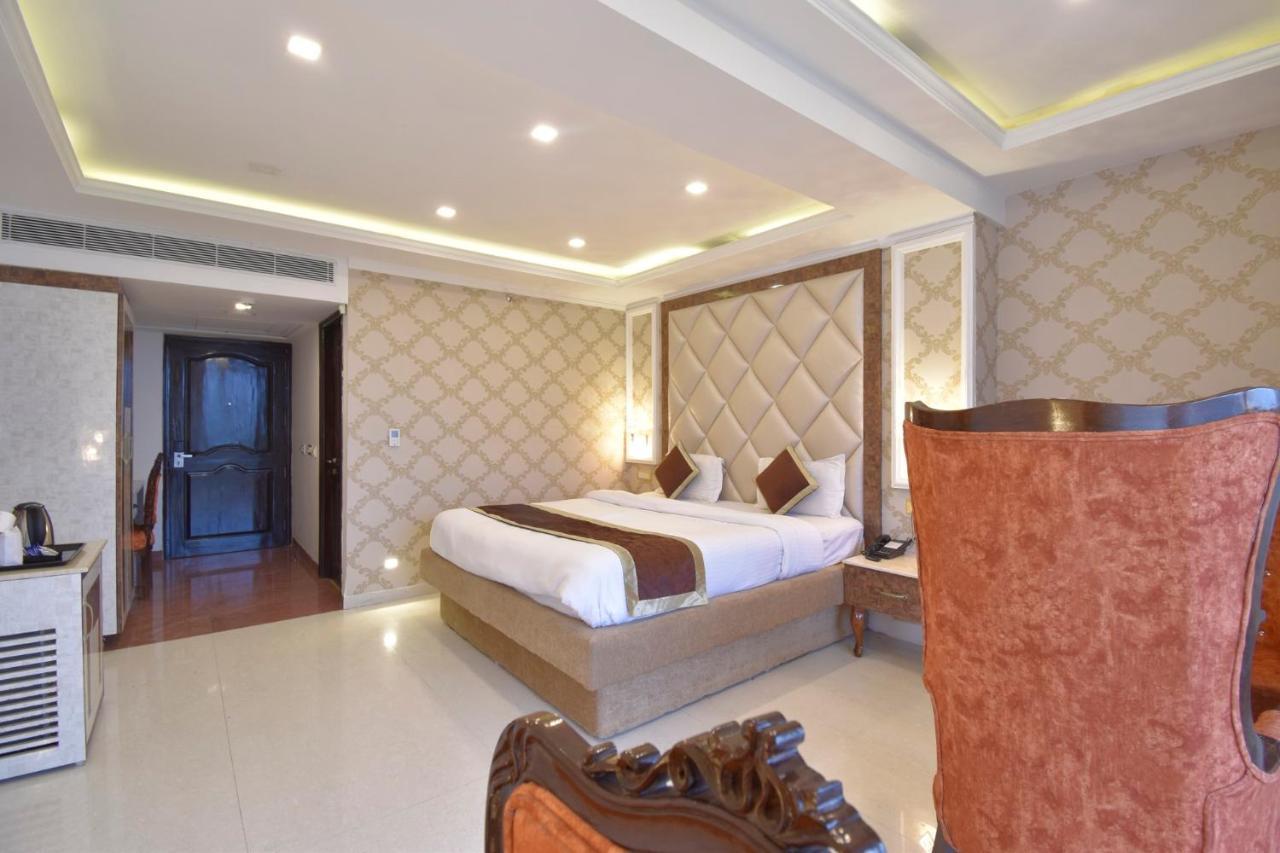 Hotel The Royal Castle 3*