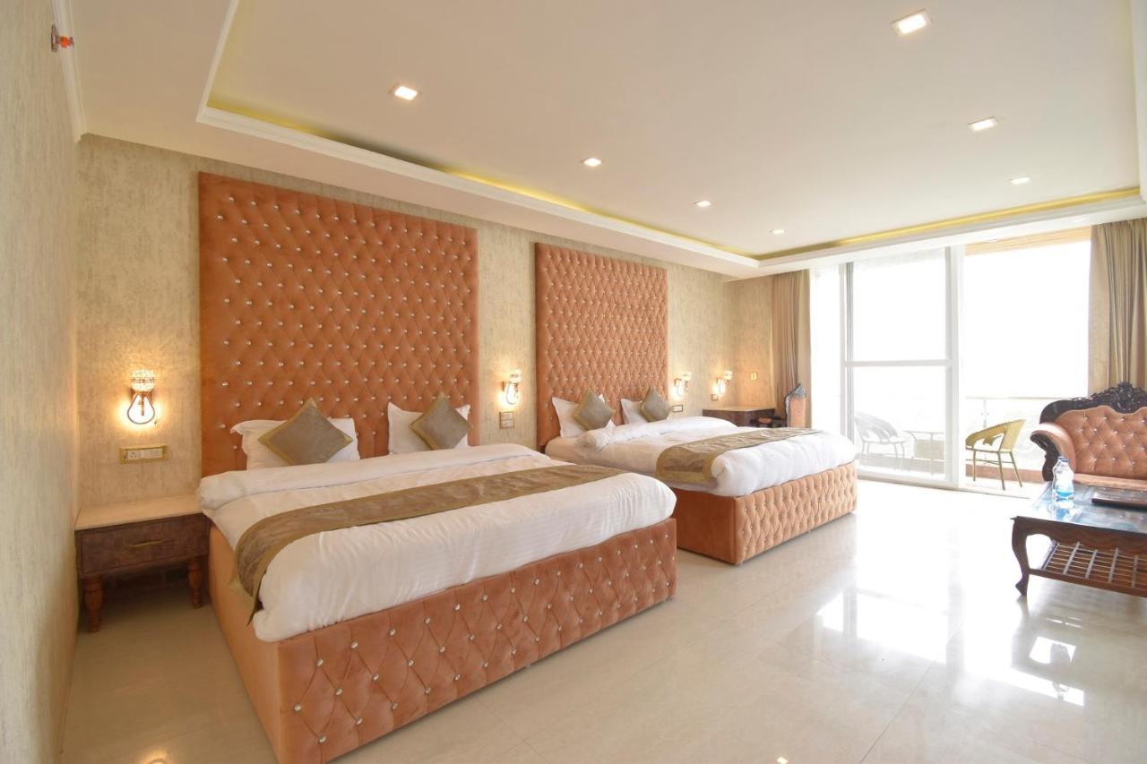 Hotel The Royal Castle 3*