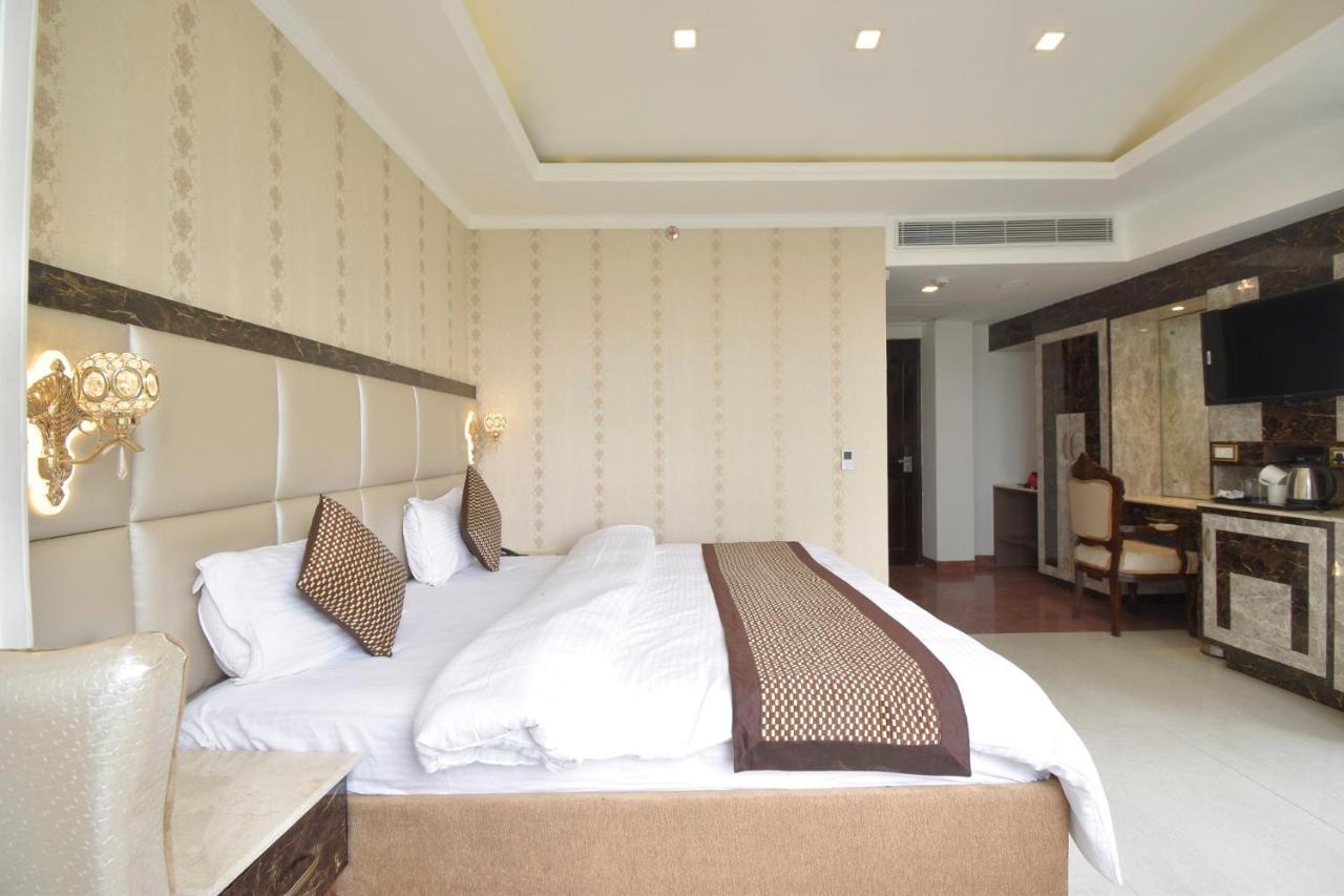 The Royal Castle Hotel 3*