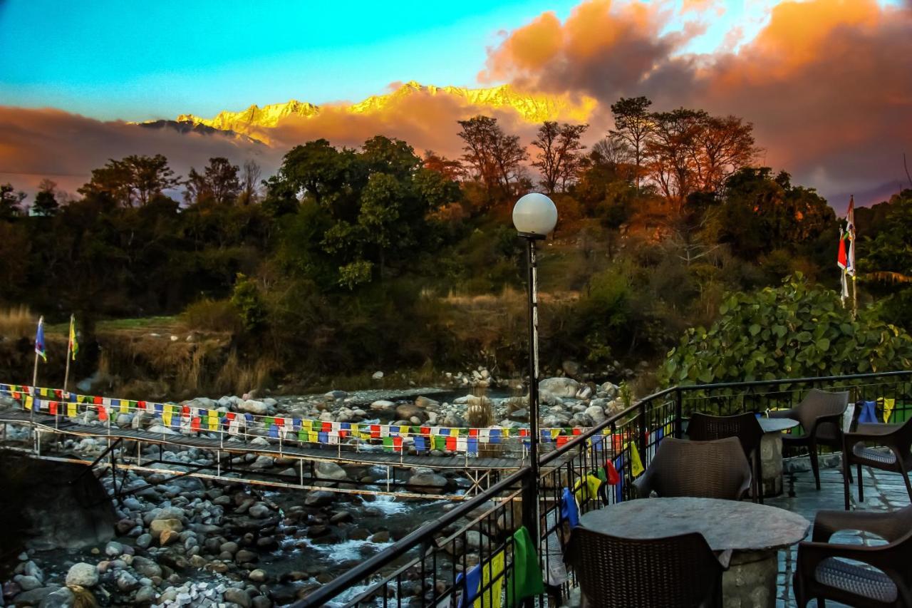 Resort Prakriti Aalay - Riverside Mountain View Boutique Eco Dharamshala