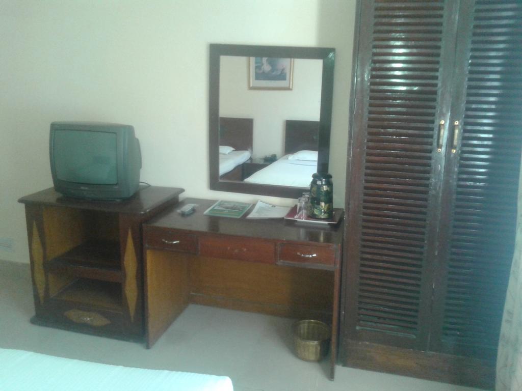 Anand Palace 3*