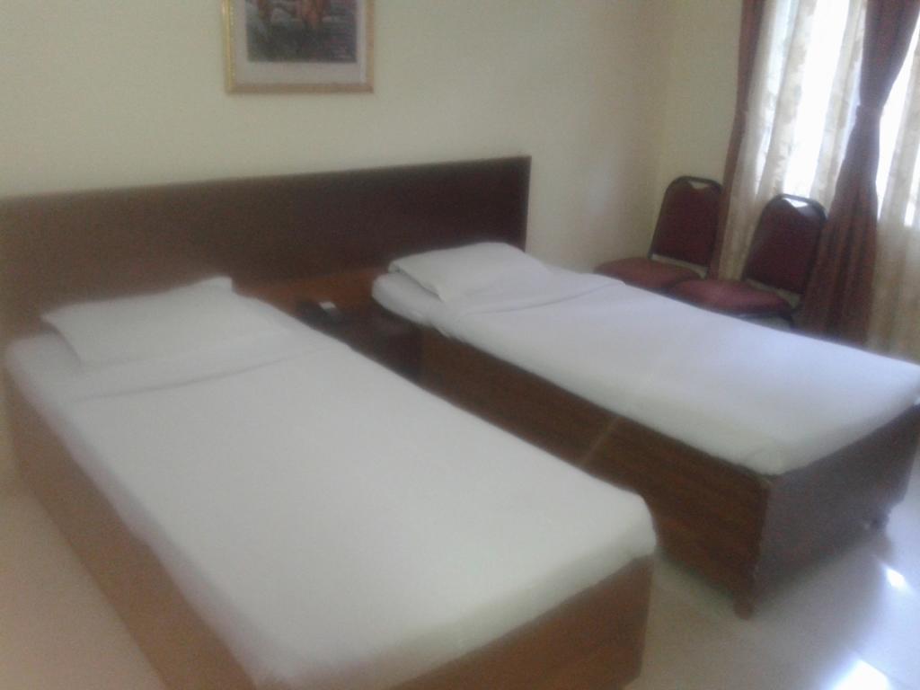 Anand Palace Hotel