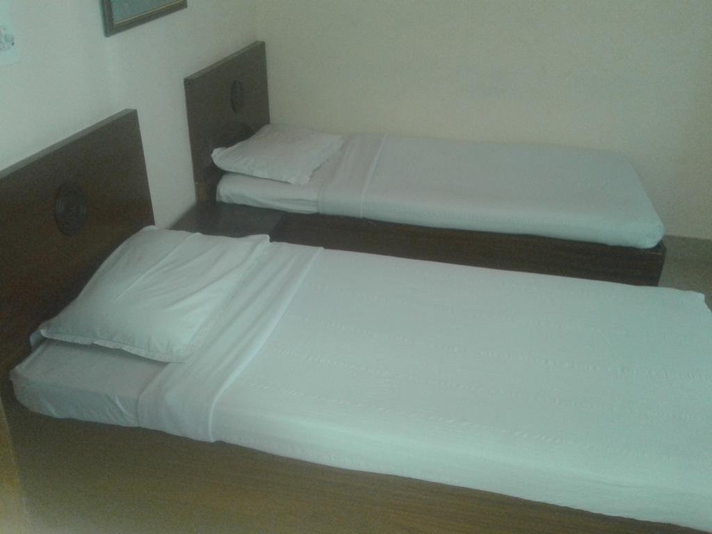 Hotel Anand Palace Dharamshala