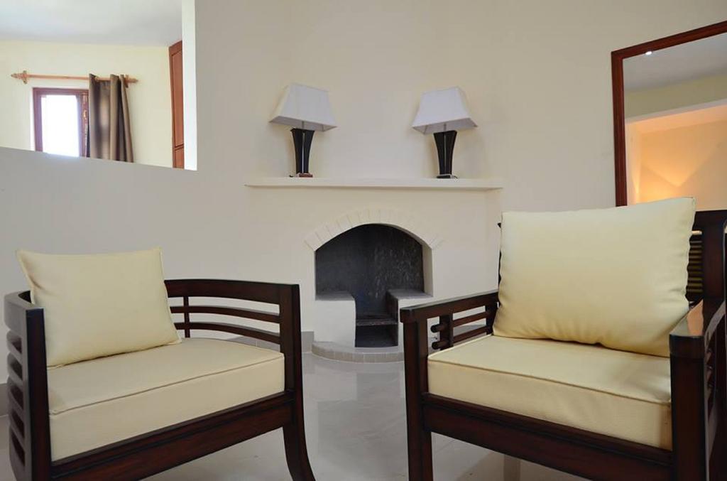 Deodar Hotel 3*
