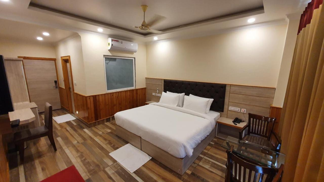 Nomadic 3* Dharamshala