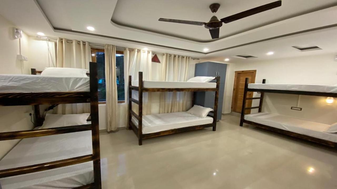 Madpackers Mcleodganj *