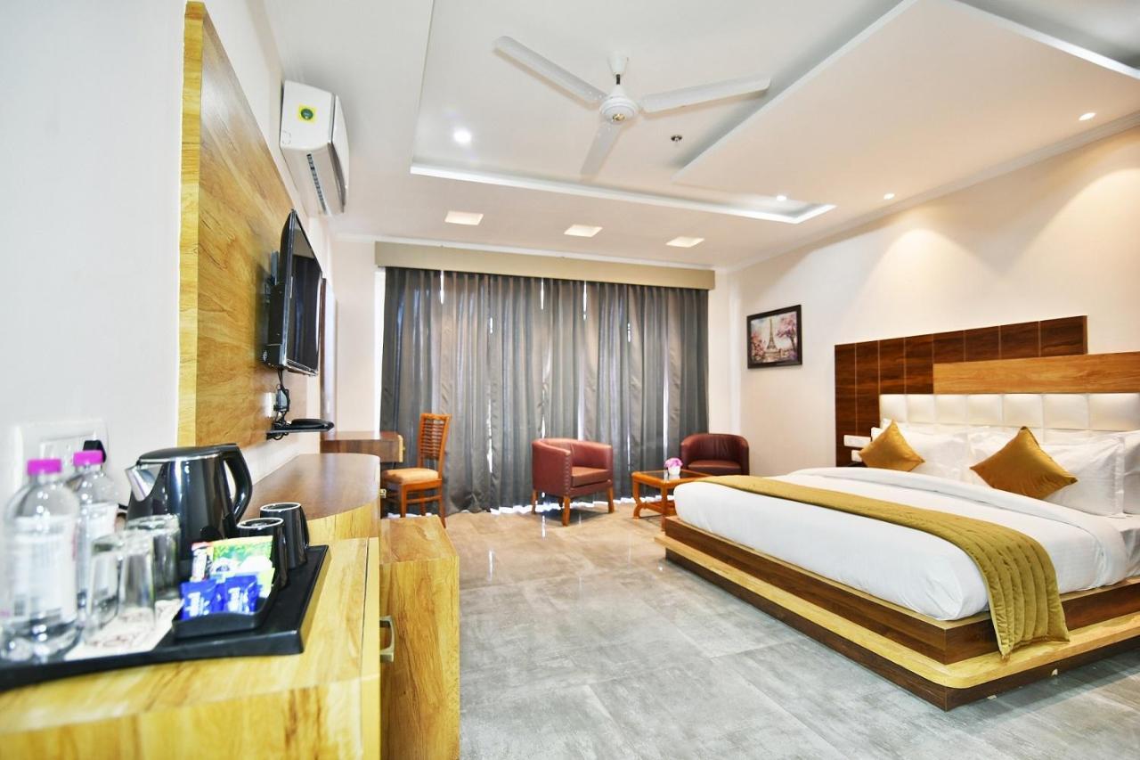 Dhauladhar Hills Resort Hotel