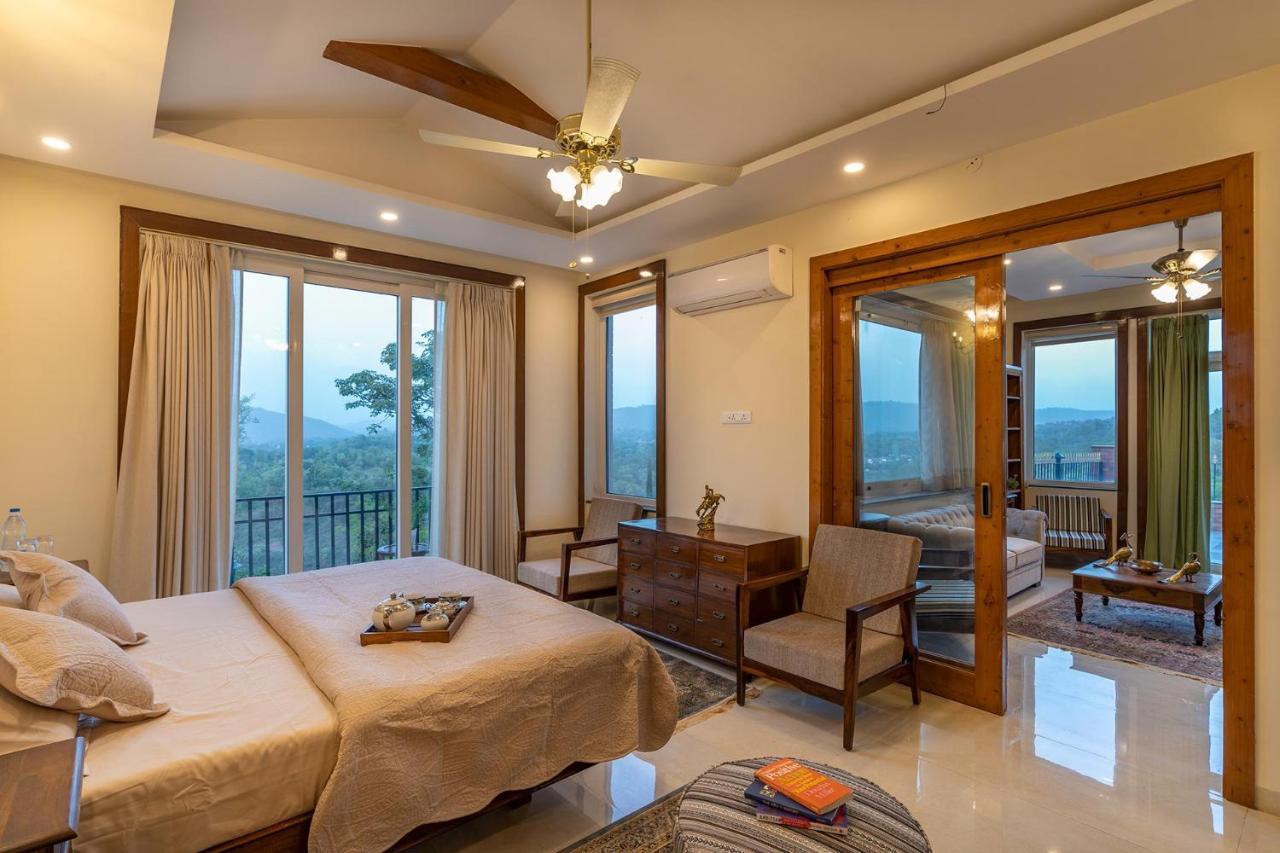 Stayvista At Dhauladhar House - Luxurious Chateau In Kangra Villa Dharamshala
