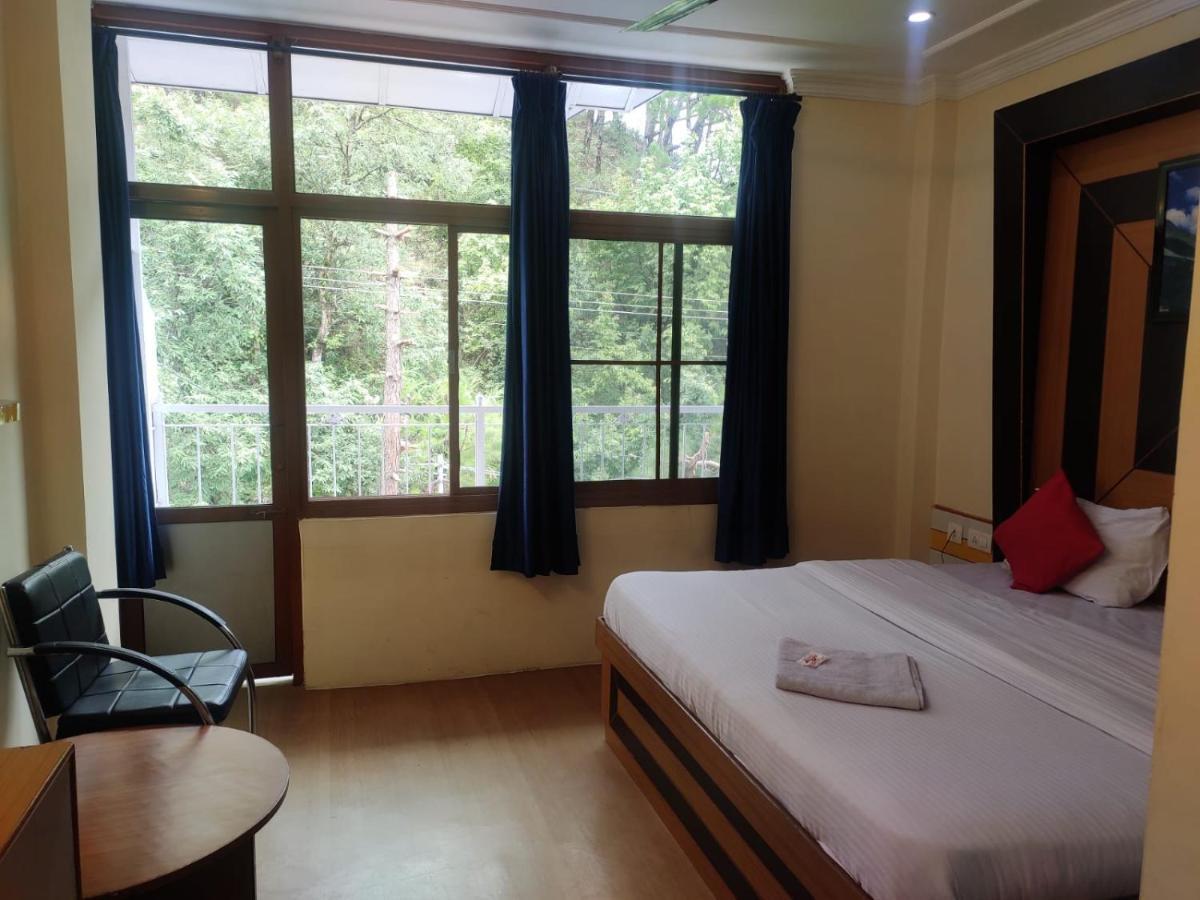 Amandeep Lodge Dharamshala