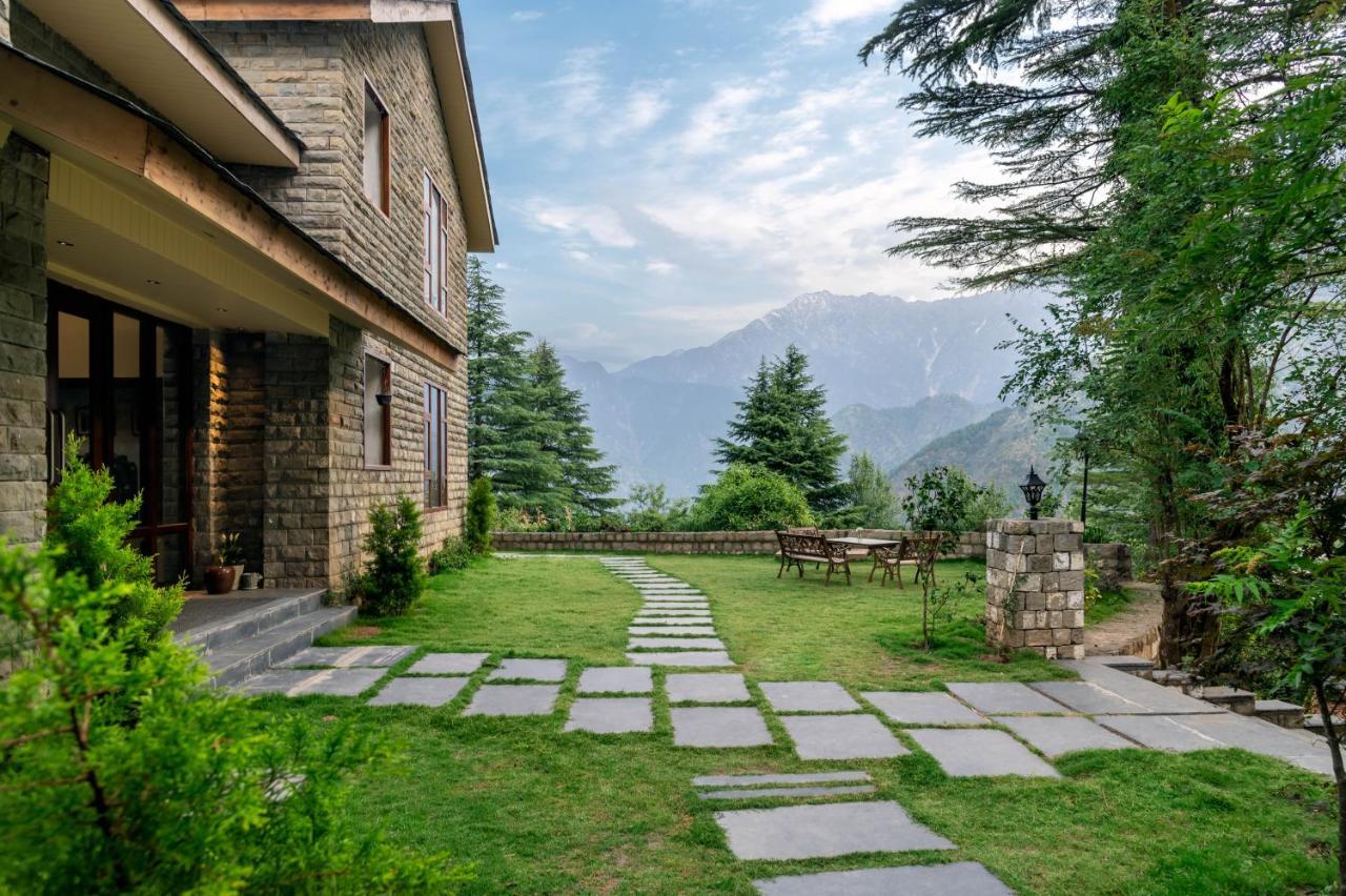 Eagles Nest Resort *