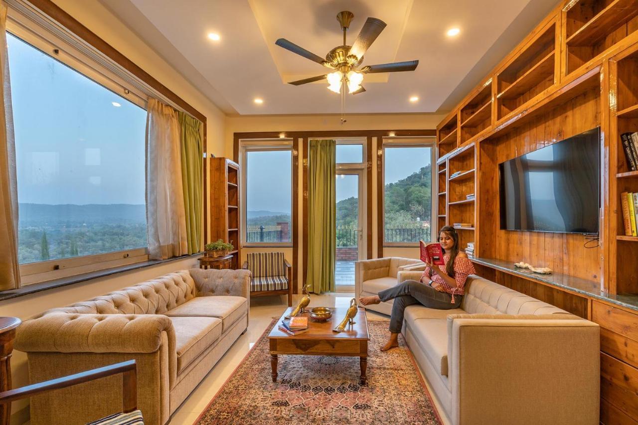 Stayvista At Dhauladhar House - Luxurious Chateau In Kangra