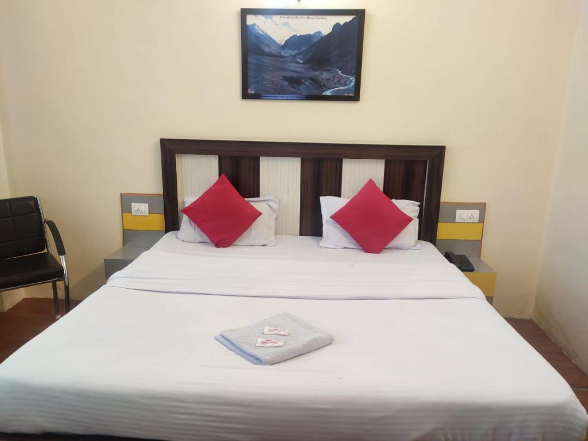 Amandeep Lodge
