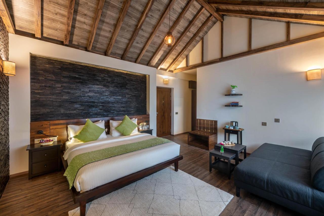 Eagles Nest Resort *