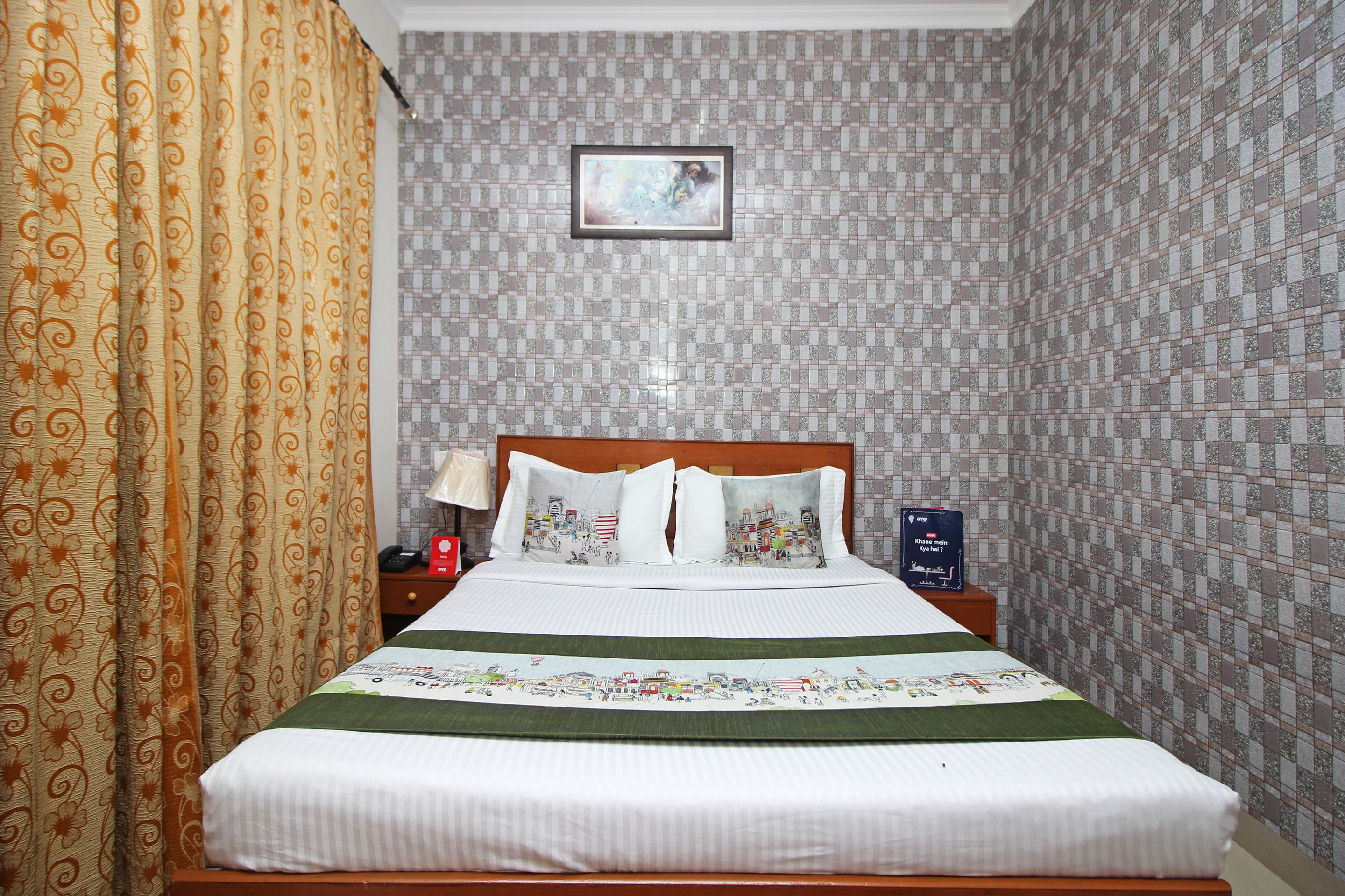 Hotel Oyo 4205 Anuj Regency