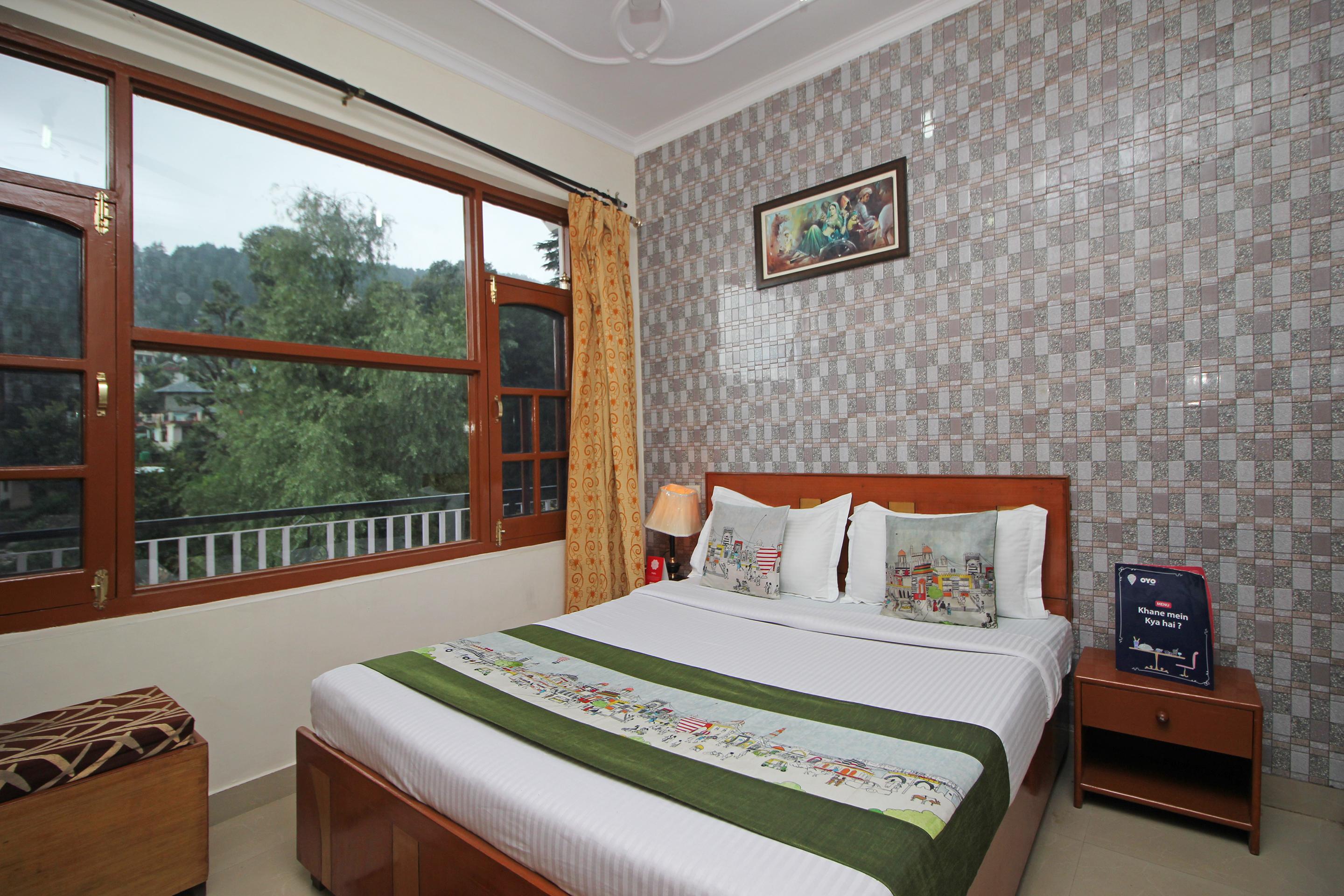 Hotel Oyo 4205 Anuj Regency Dharamshala