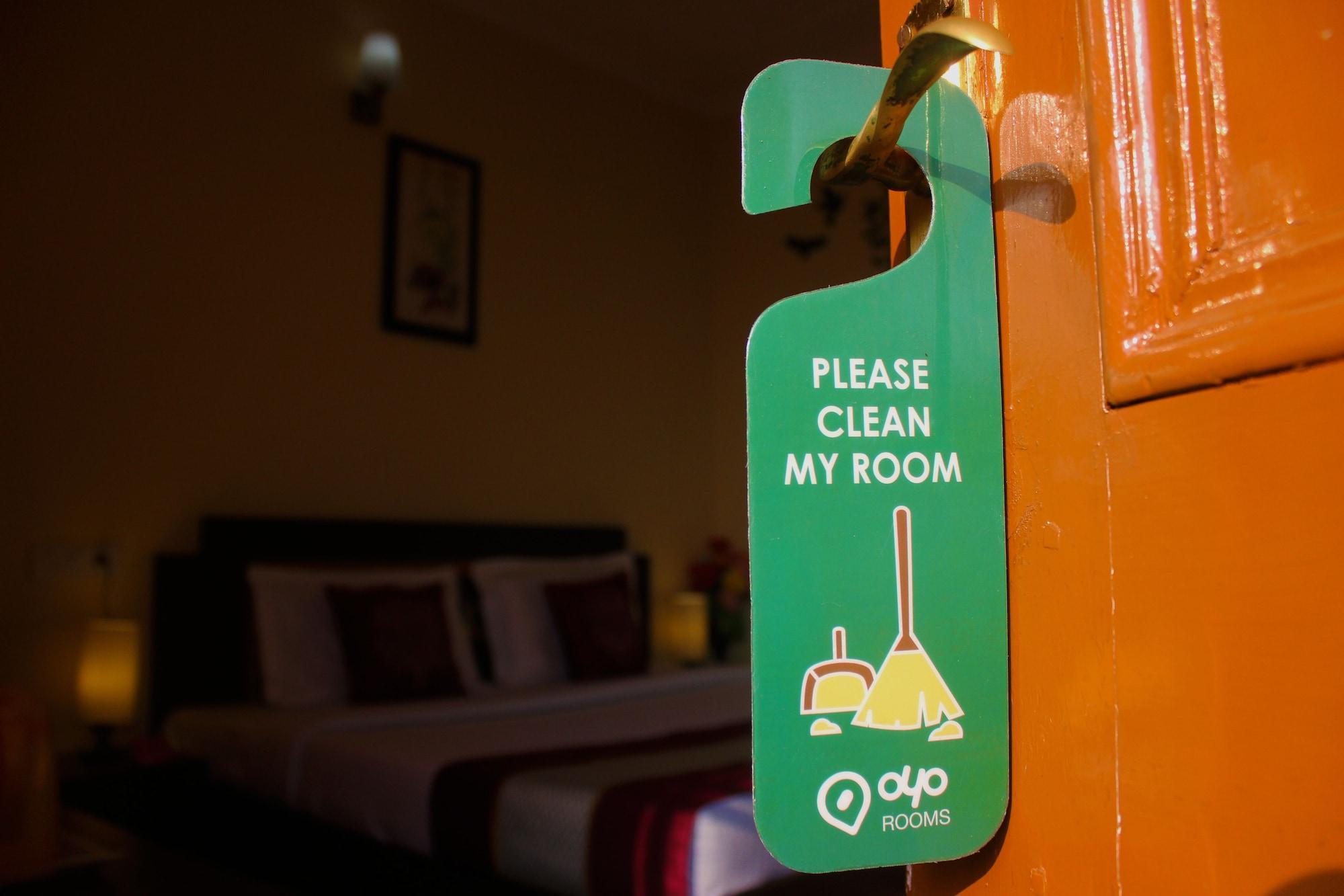 Hotel Oyo 4205 Anuj Regency