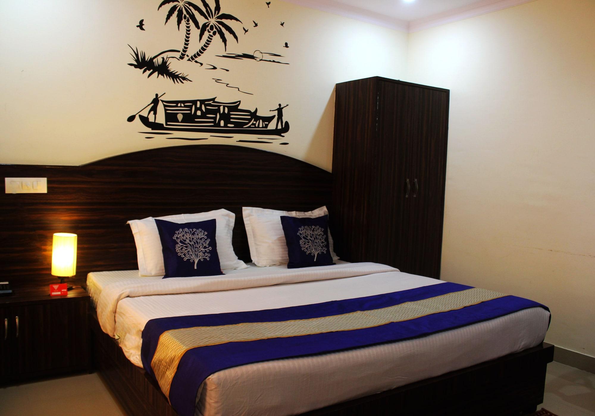Oyo 4205 Anuj Regency 3*
