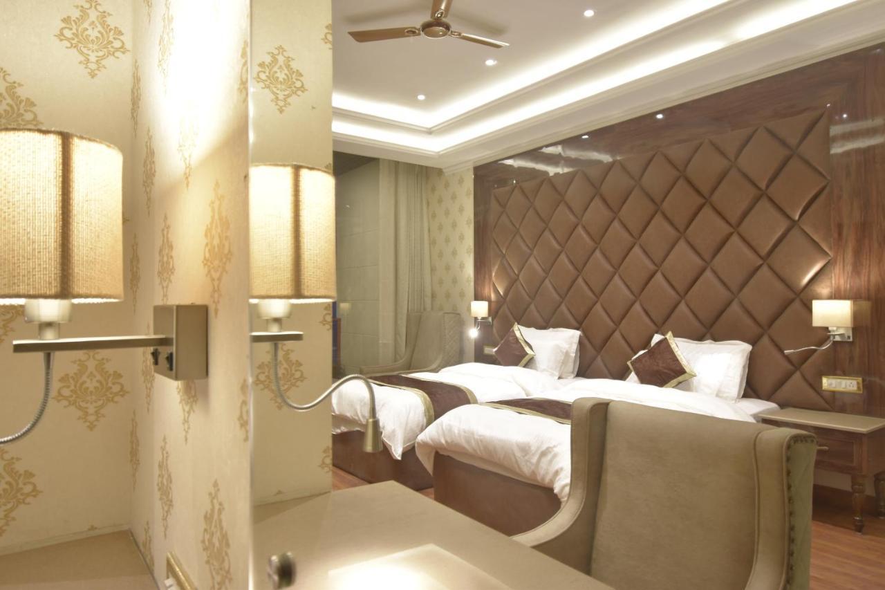 Grand Him Queen Hot And Cold Ac Centralized Hotel Dharamshala