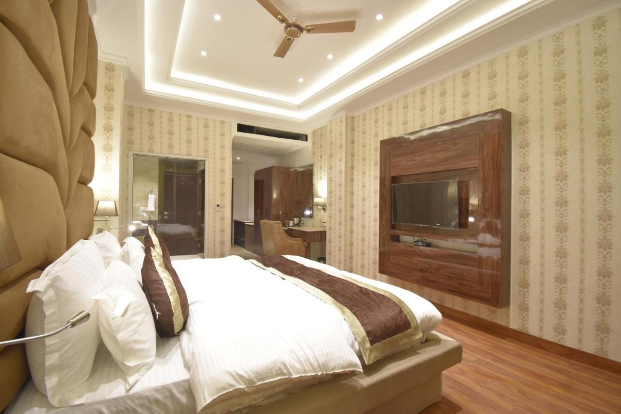 Grand Him Queen Hot And Cold Ac Centralized