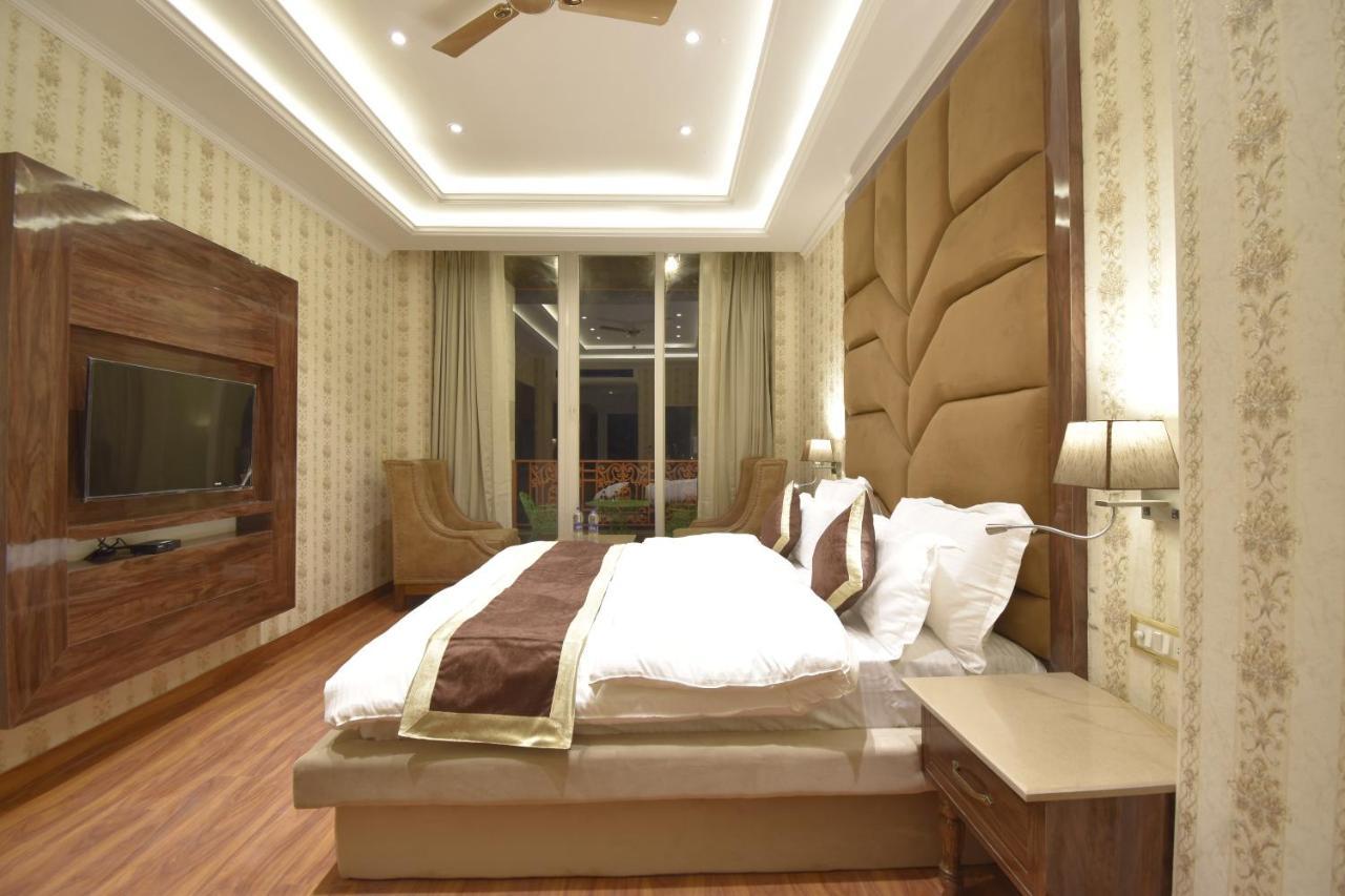 Grand Him Queen Hot And Cold Ac Centralized Dharamshala