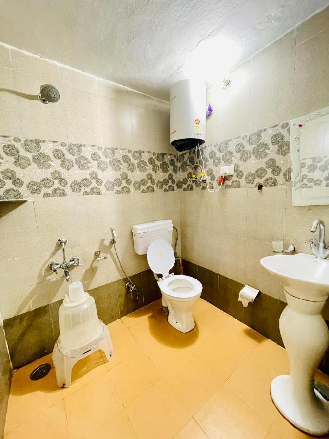 Hotel Grand View And Restaurant 2*
