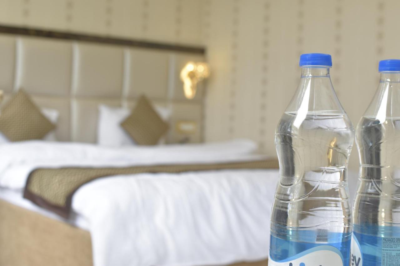 Hotel The Royal Castle Hot And Cold Centralized 3*