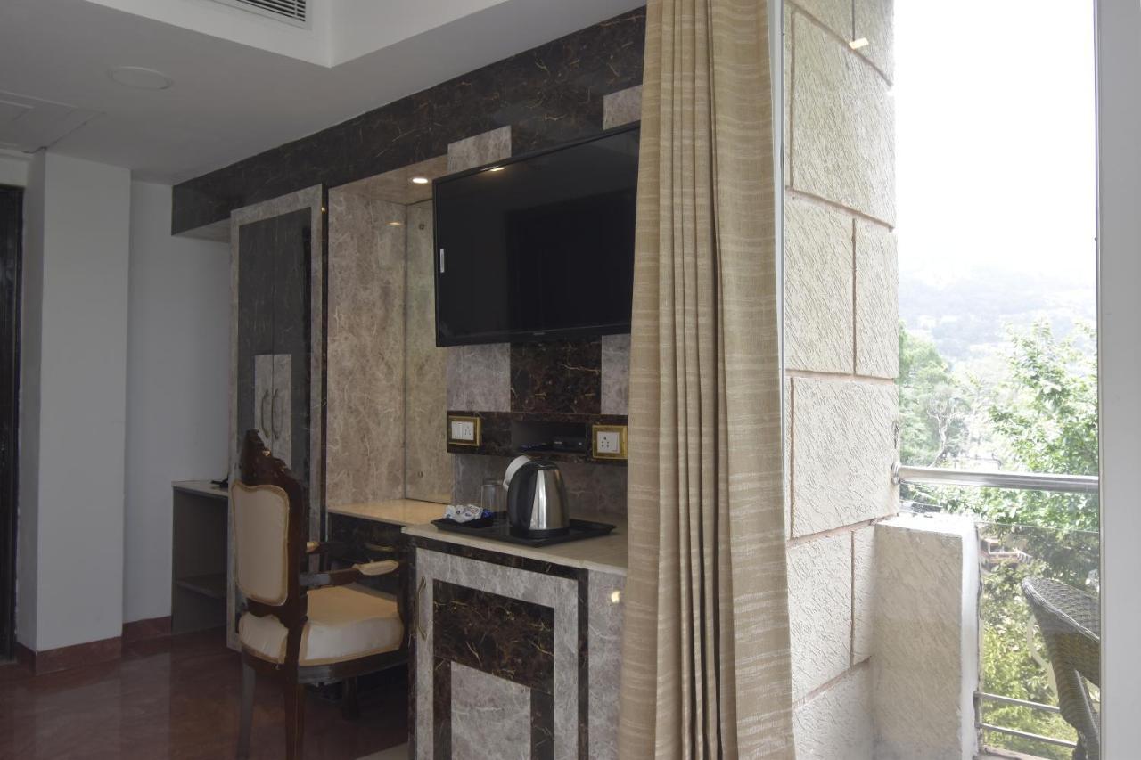 Hotel The Royal Castle Hot And Cold Centralized 3*