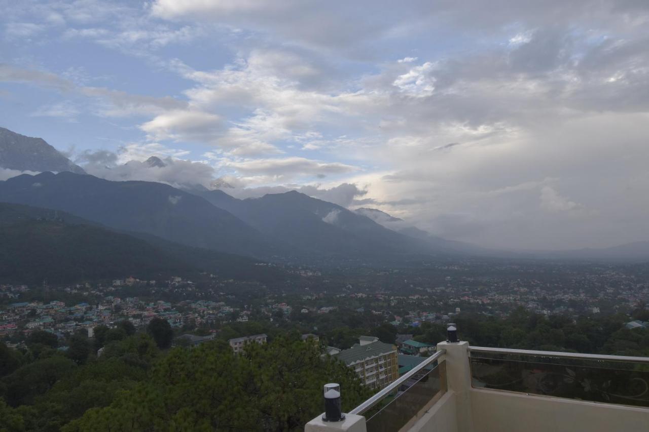 Hotel The Royal Castle Hot And Cold Centralized 3*