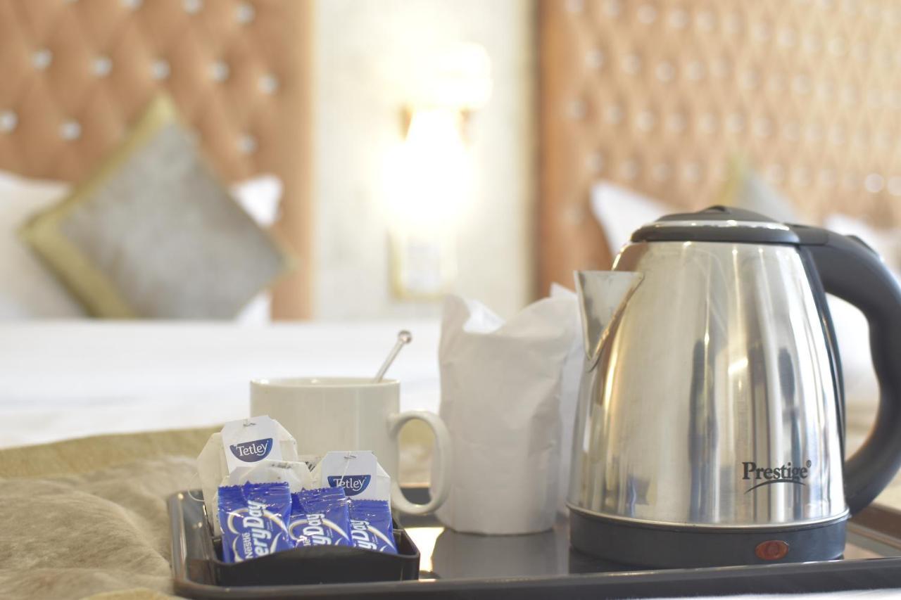 Hotel The Royal Castle Hot And Cold Centralized 3*